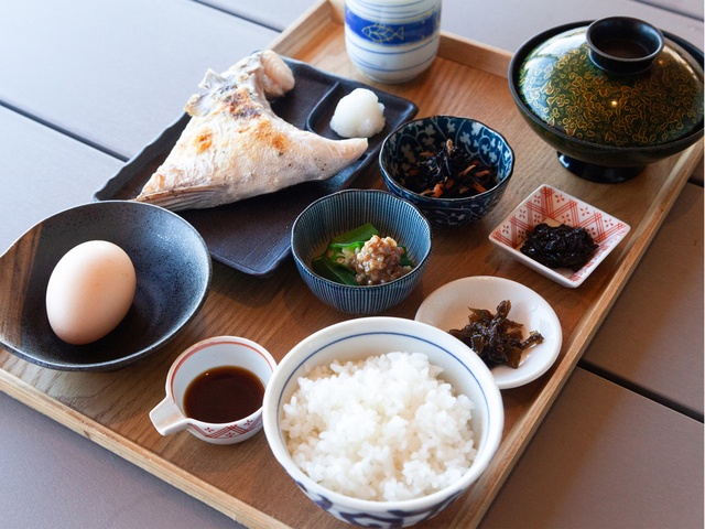 朝食